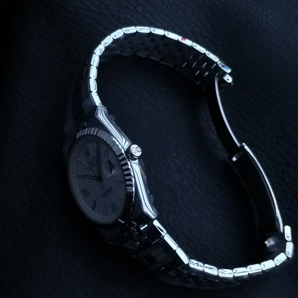 Rolex Men Land-Dweller 40mm in White and White Gold (8)