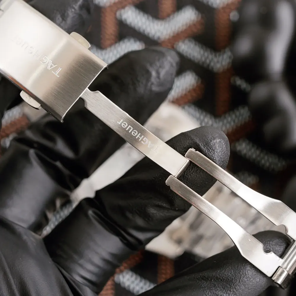 TAG Heuer Men Aquaracer 300M 43mm in Green and Stainless Steel (8)