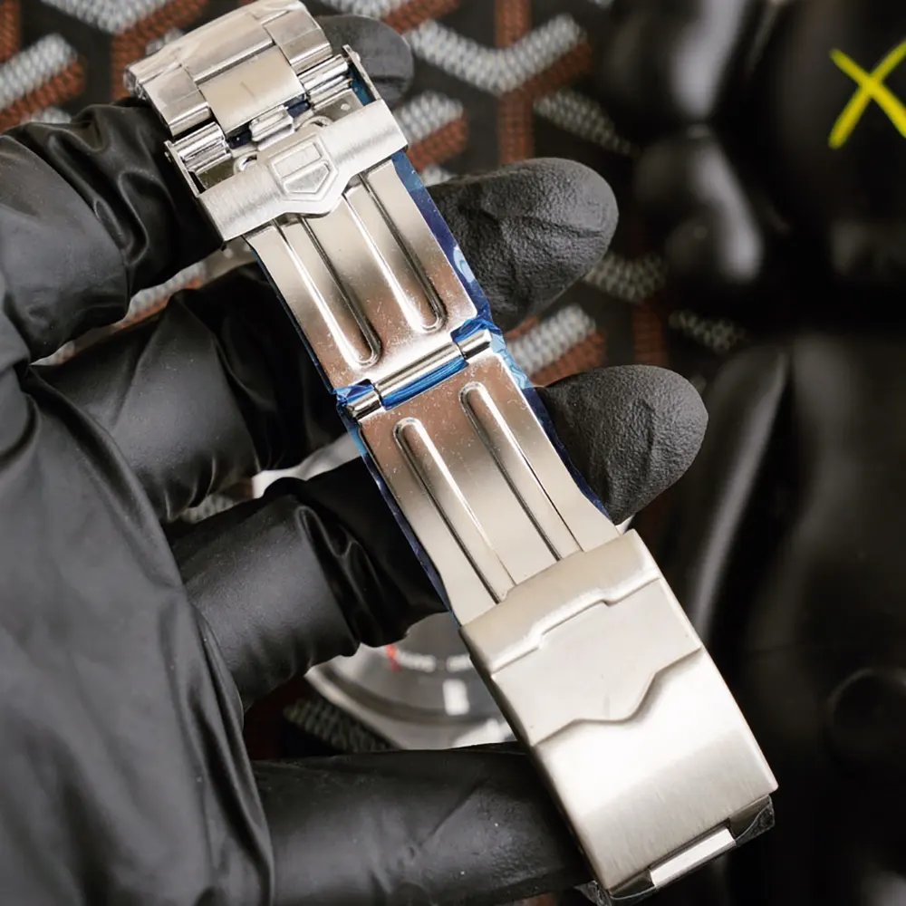 TAG Heuer Men Aquaracer Limited Edition 41 mm in Black Yellow (7)