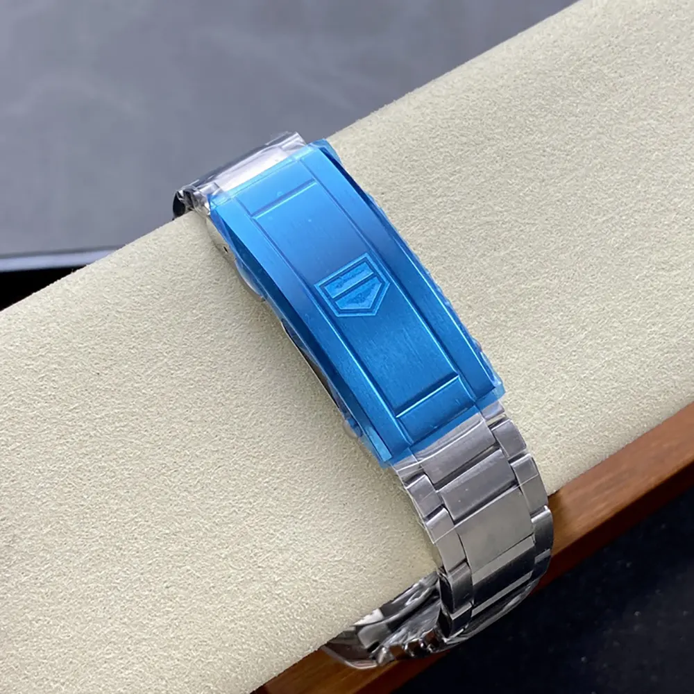 TAG Heuer Men Aquaracer Professional 300 Date 36mm in Black (9)