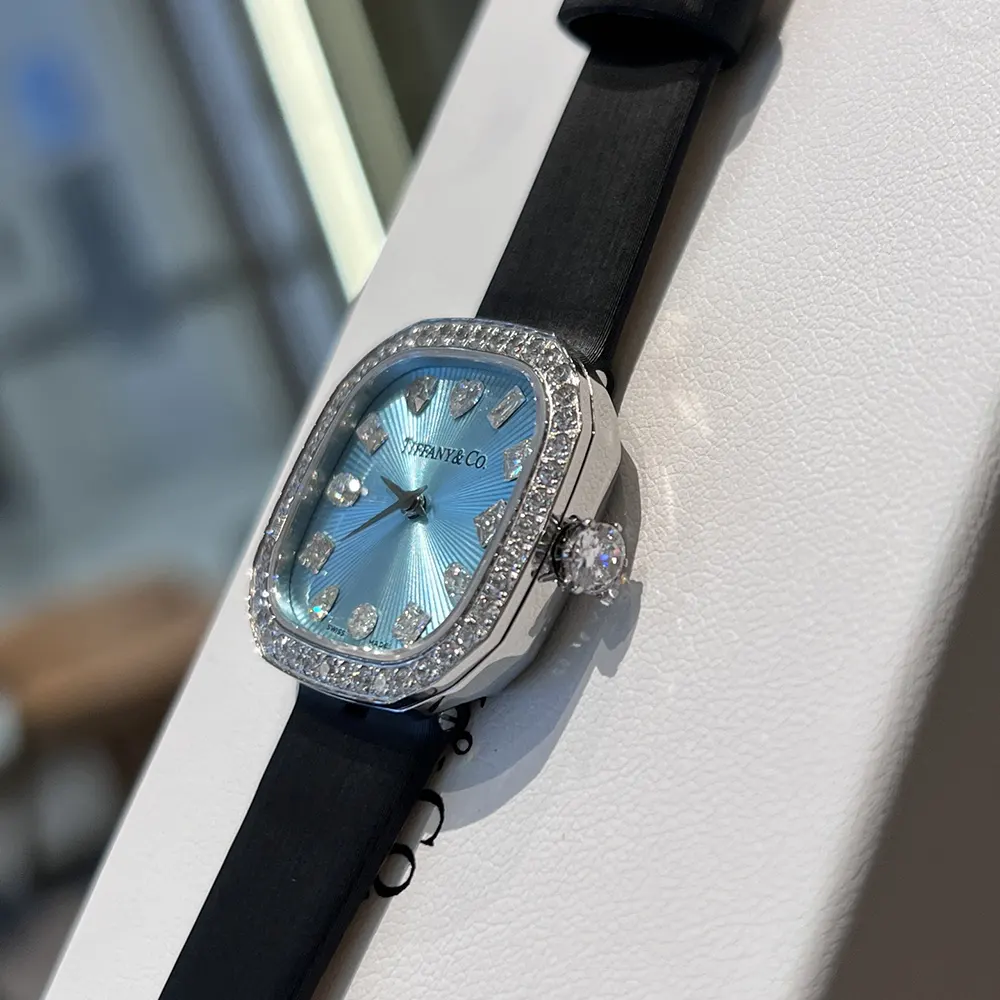 Tiffany Women Eternity 28 MM Cushion-shaped Watch in White Gold and Blue (3)