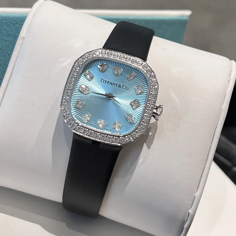 Tiffany Women Eternity 28 MM Cushion-shaped Watch in White Gold and Blue (4)