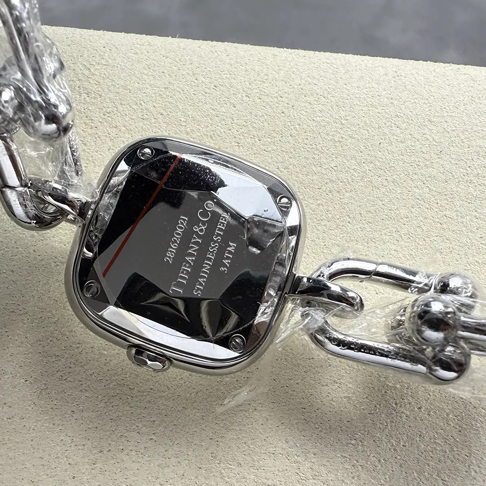 Tiffany Women HardWear Watch in Sterling Silver and Steel with Diamonds (10)