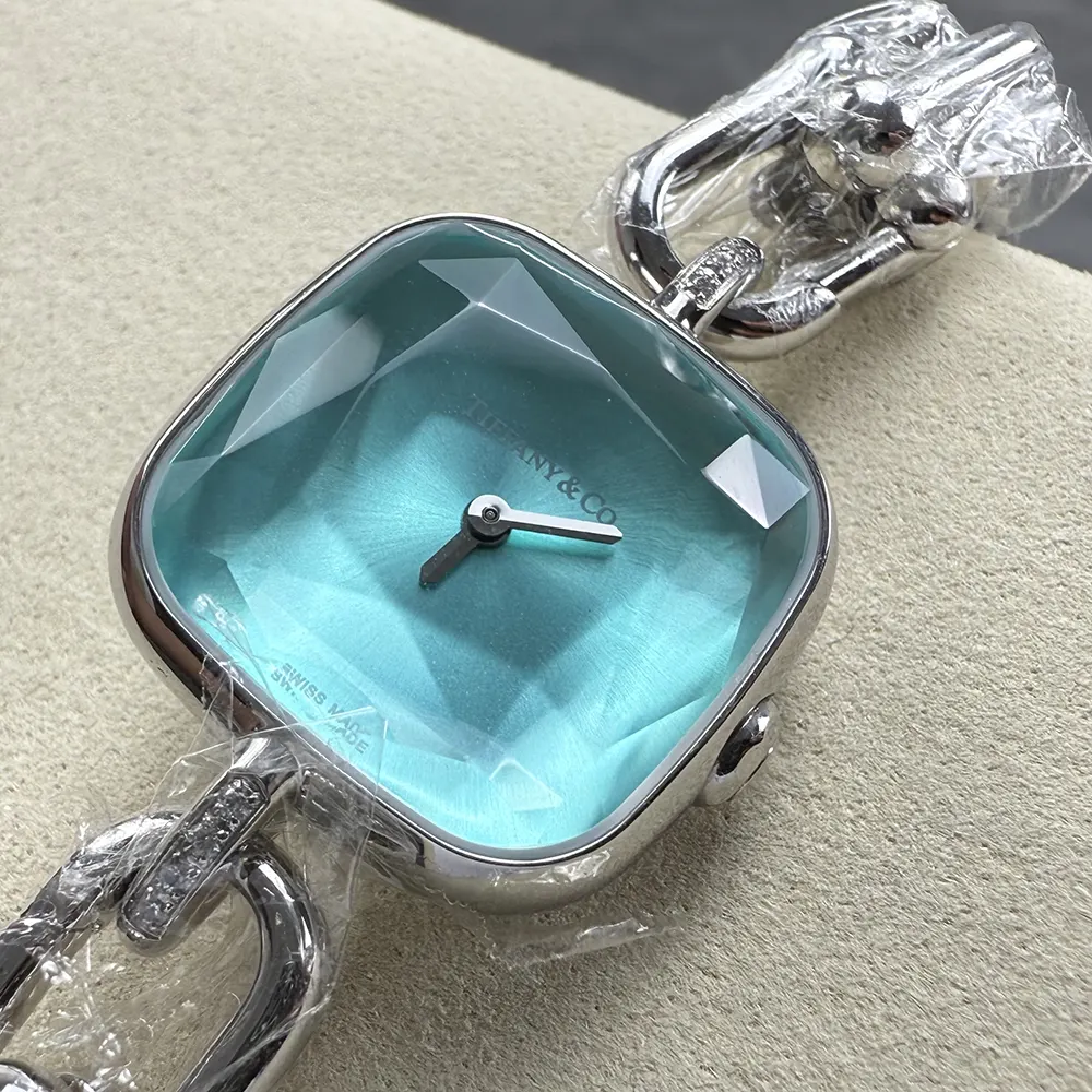 Tiffany Women HardWear Watch in Sterling Silver and Steel with Diamonds (4)