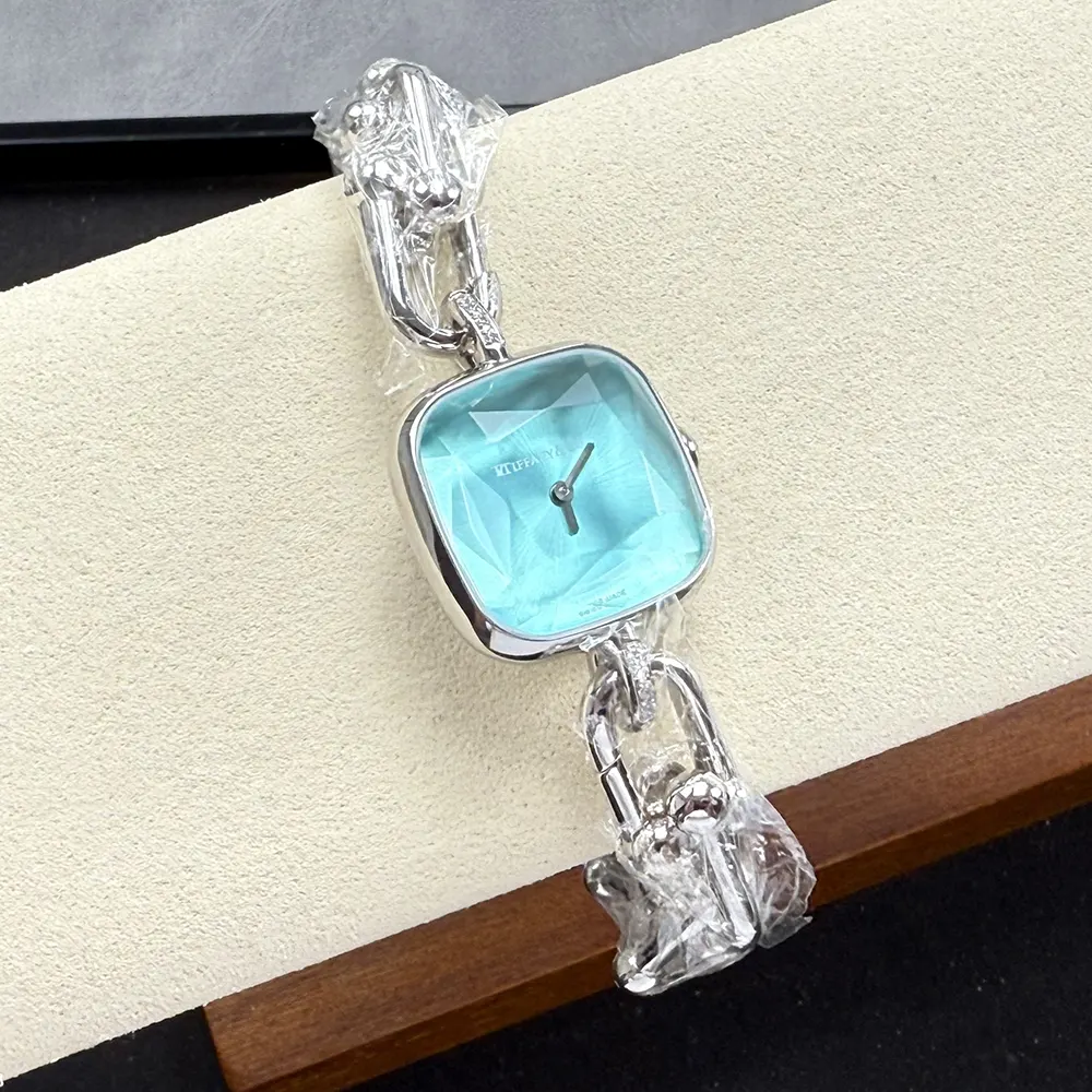 Tiffany Women HardWear Watch in Sterling Silver and Steel with Diamonds (5)