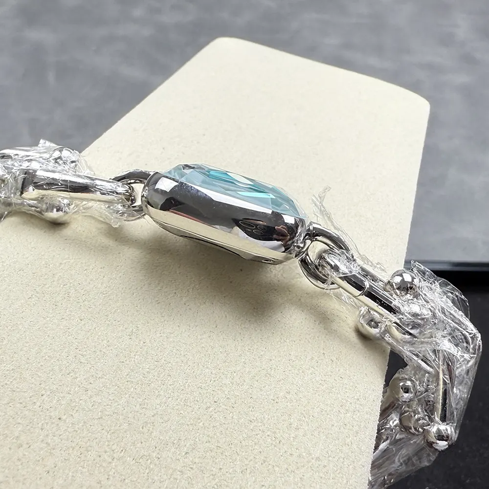 Tiffany Women HardWear Watch in Sterling Silver and Steel with Diamonds (7)