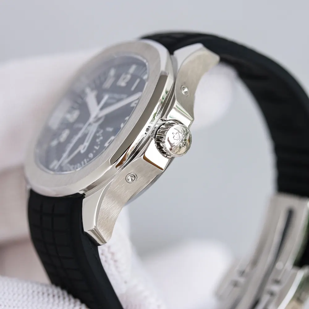 Patek Philippe Men Aquanaut Travel Time Self-winding 40.8 mm in Black and Black Strap (6)