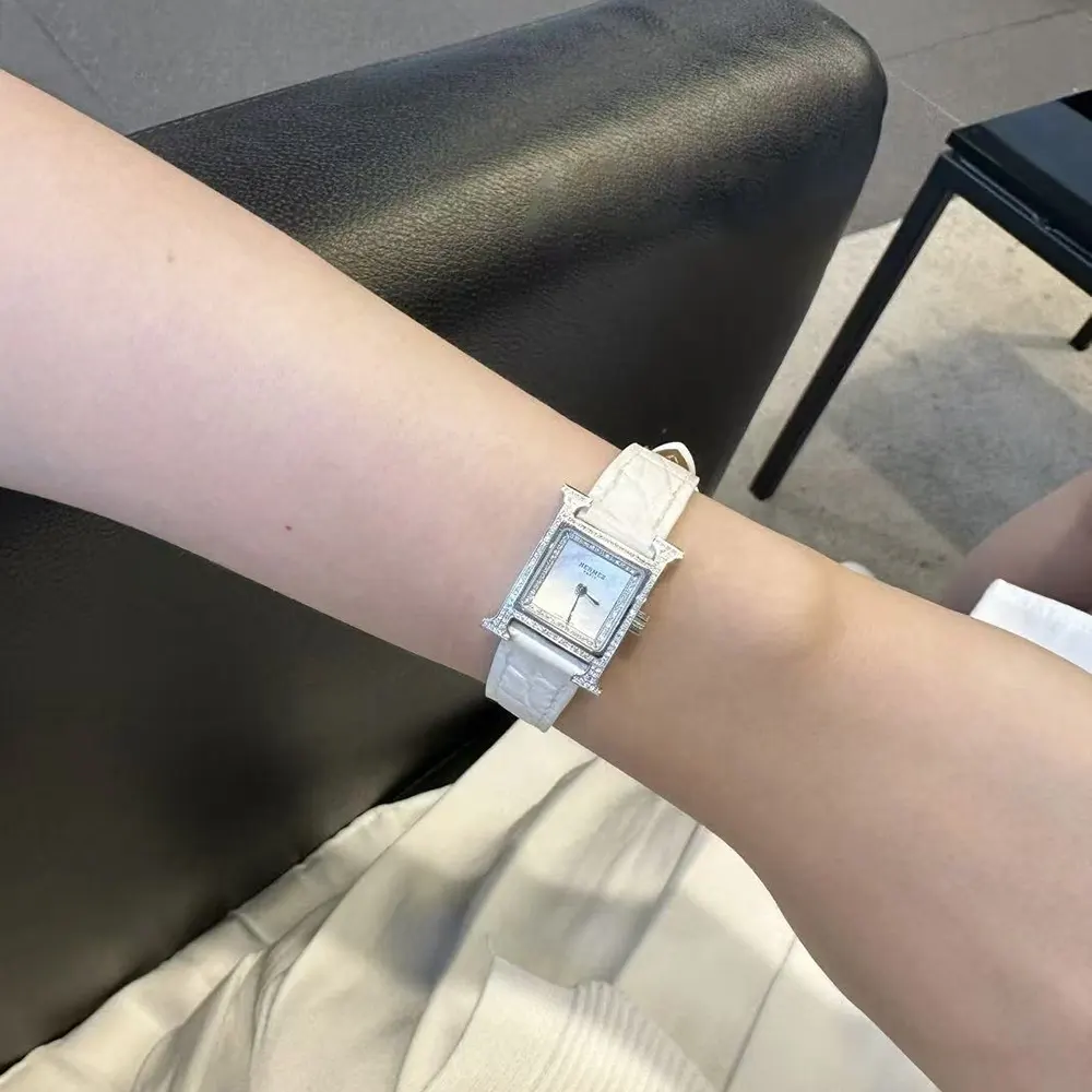 Hermes Women Heure H Watch Mini Model 21 mm-White W057250WW00 (3)