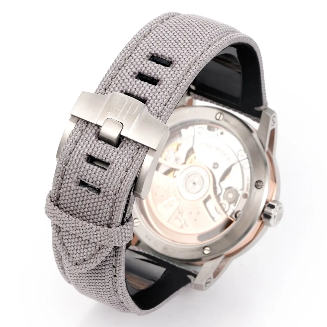 Audemars Piguet Men Code 11.59 41 mm 18K White Gold in Grey (8)