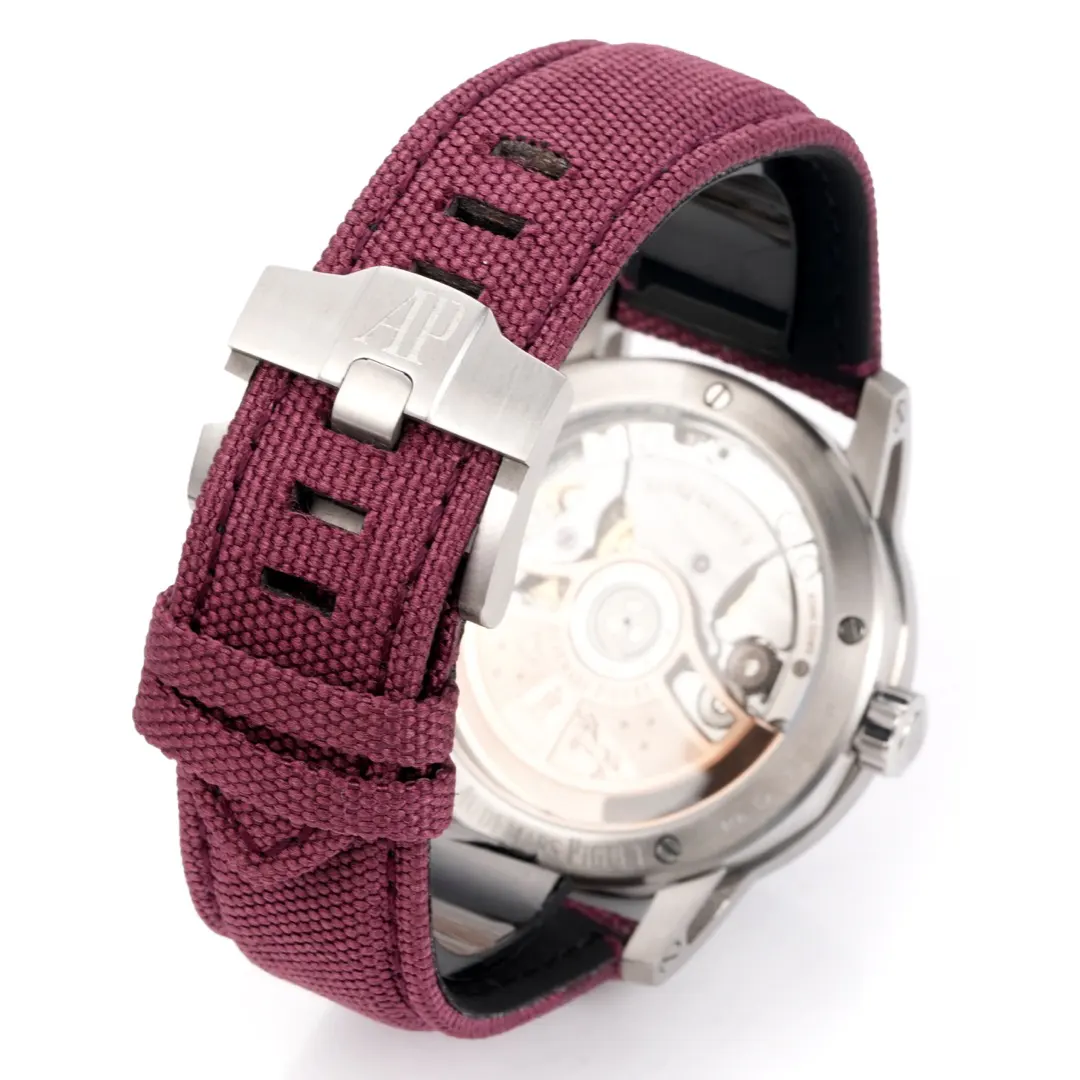 Audemars Piguet Men Code 11.59 41 mm 18K White Gold in Smoked Lacquered Burgundy (8)