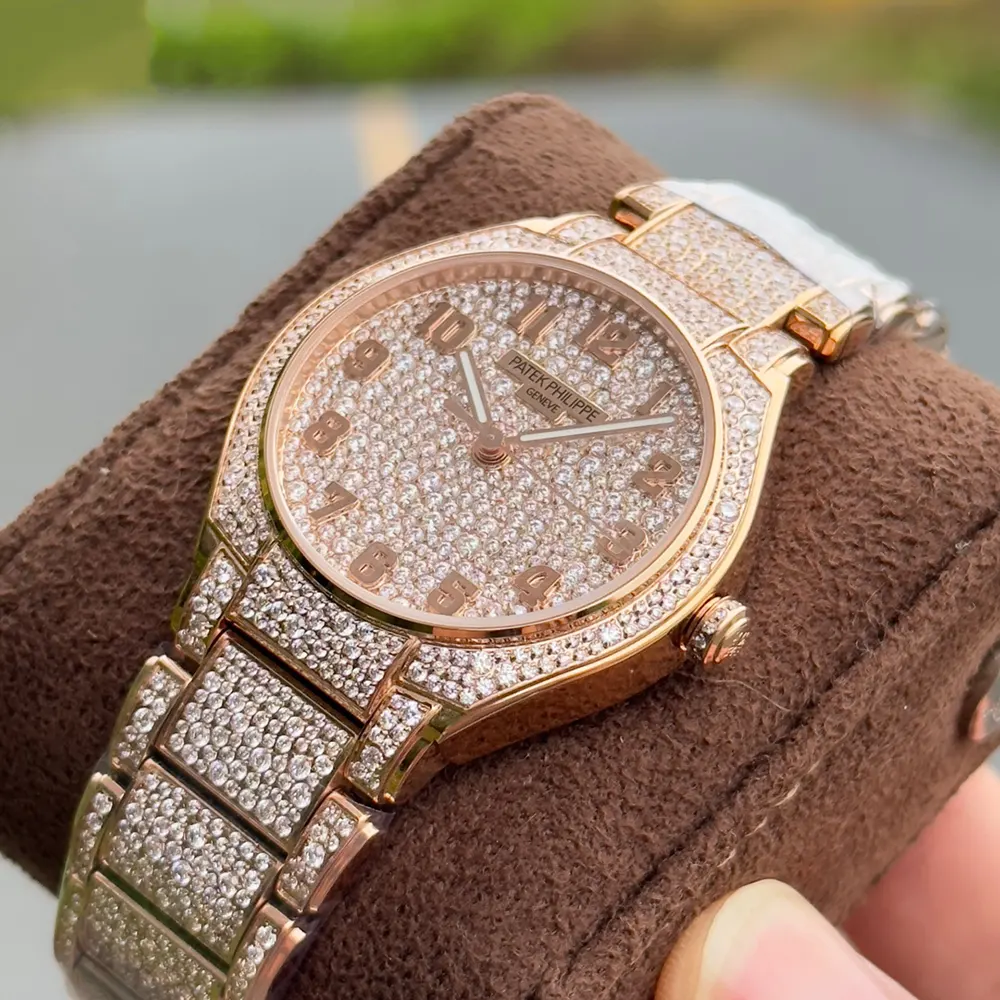 Patek Philippe Women Twenty-4 36mm in Rose Gold Fully Paved with Diamonds (6)