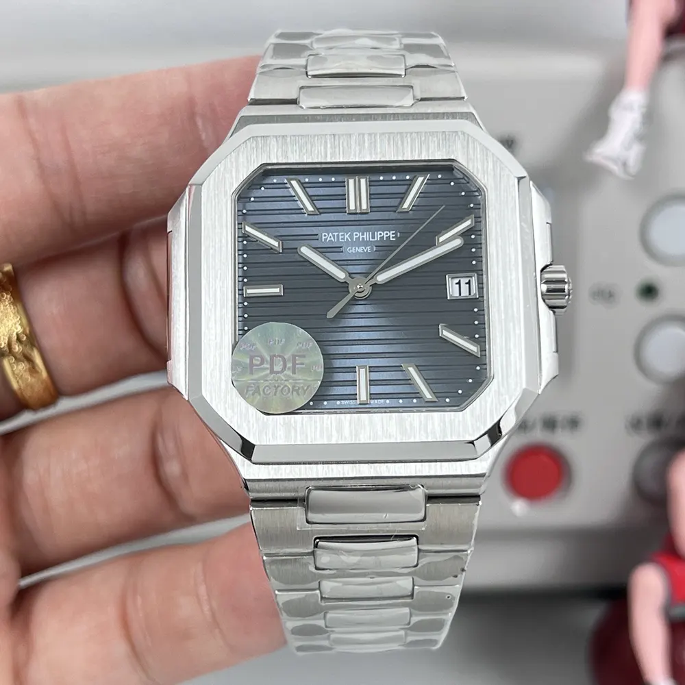 Patek Philippe Men Cubitus 45mm in Sunburst Blue-gray 71281G-001 (3)