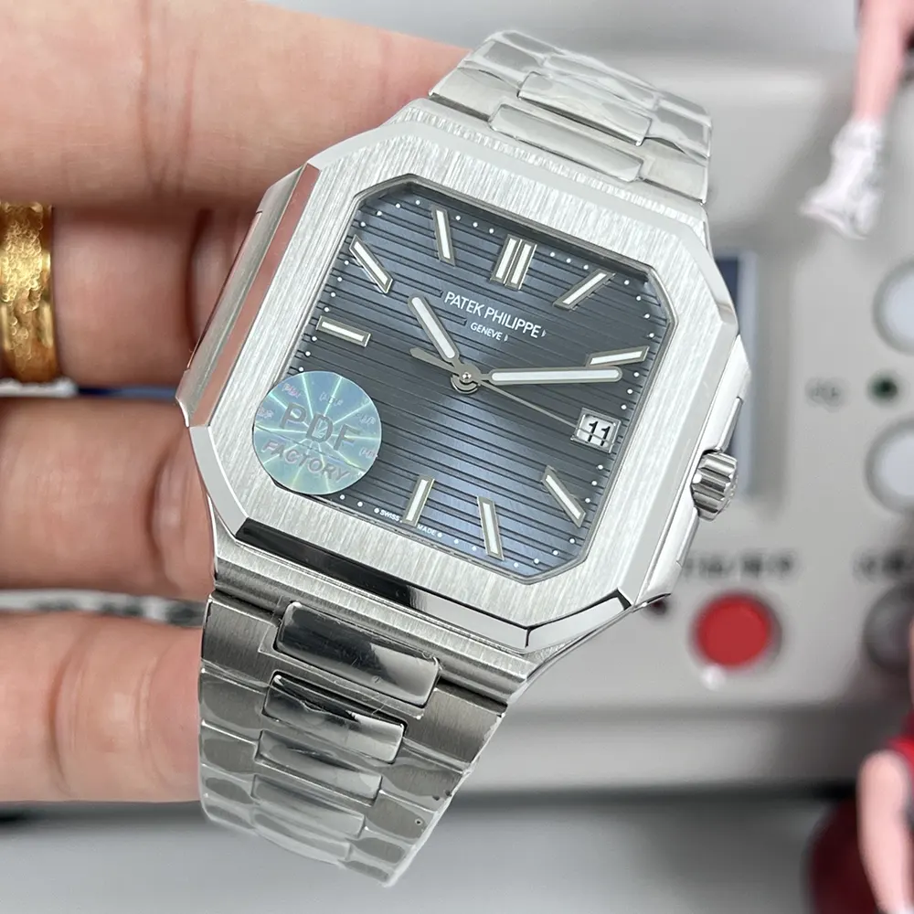 Patek Philippe Men Cubitus 45mm in Sunburst Blue-gray 71281G-001 (4)
