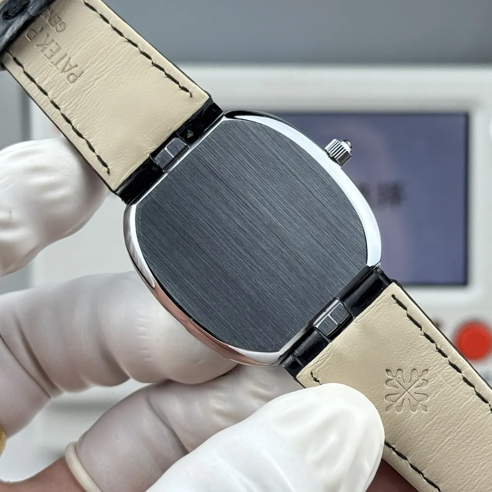 Patek Philippe Men Golden Ellipse in Hand-engraved and Black Enameled 573851G-001 (8)