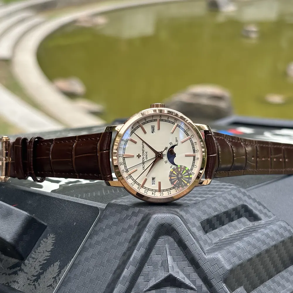Vacheron Constantin Men Traditionnelle Complete Calendar 41 mm in Pink Gold and Sliver (10)