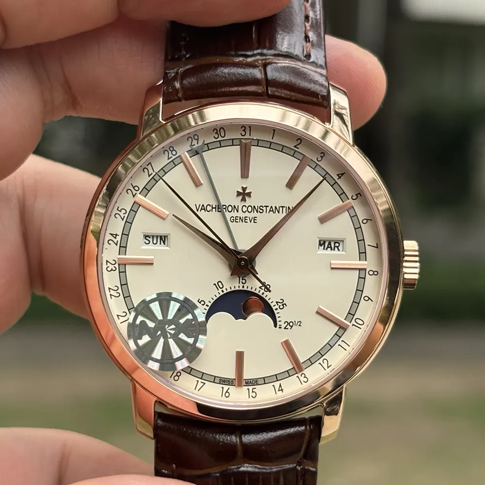 Vacheron Constantin Men Traditionnelle Complete Calendar 41 mm in Pink Gold and Sliver (3)
