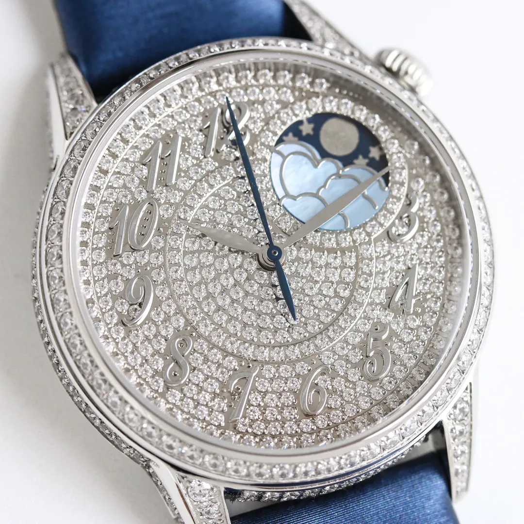 Vacheron Constantin Women Égérie Moon Phase 37 mm in White Gold (6)