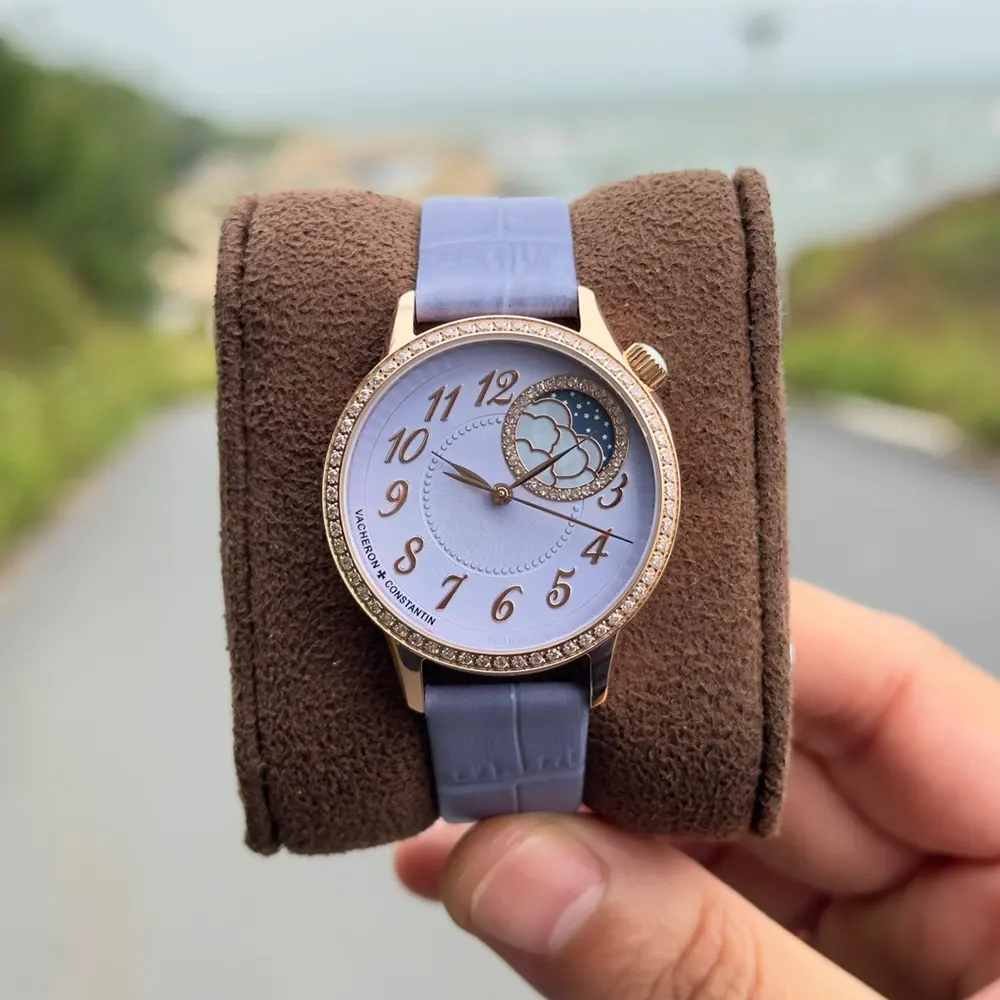 Vacheron Constantin Women Égérie Phase de lune 37mm in Rose Gold (3)