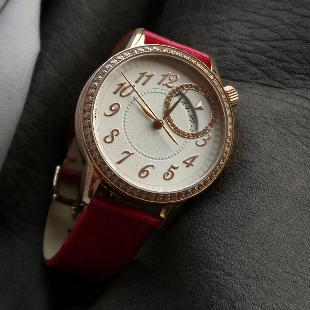 Vacheron Constantin Women Égérie Self-winding 35 mm in Pink Gold (4)