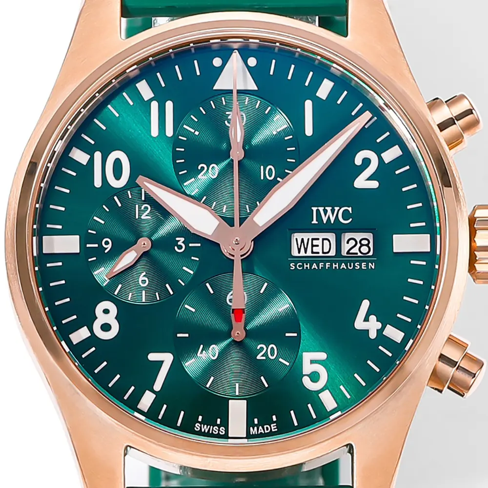 IWC Men Pilot’s Chronograph 41mm in Rose gold and Green IW388110 (5)